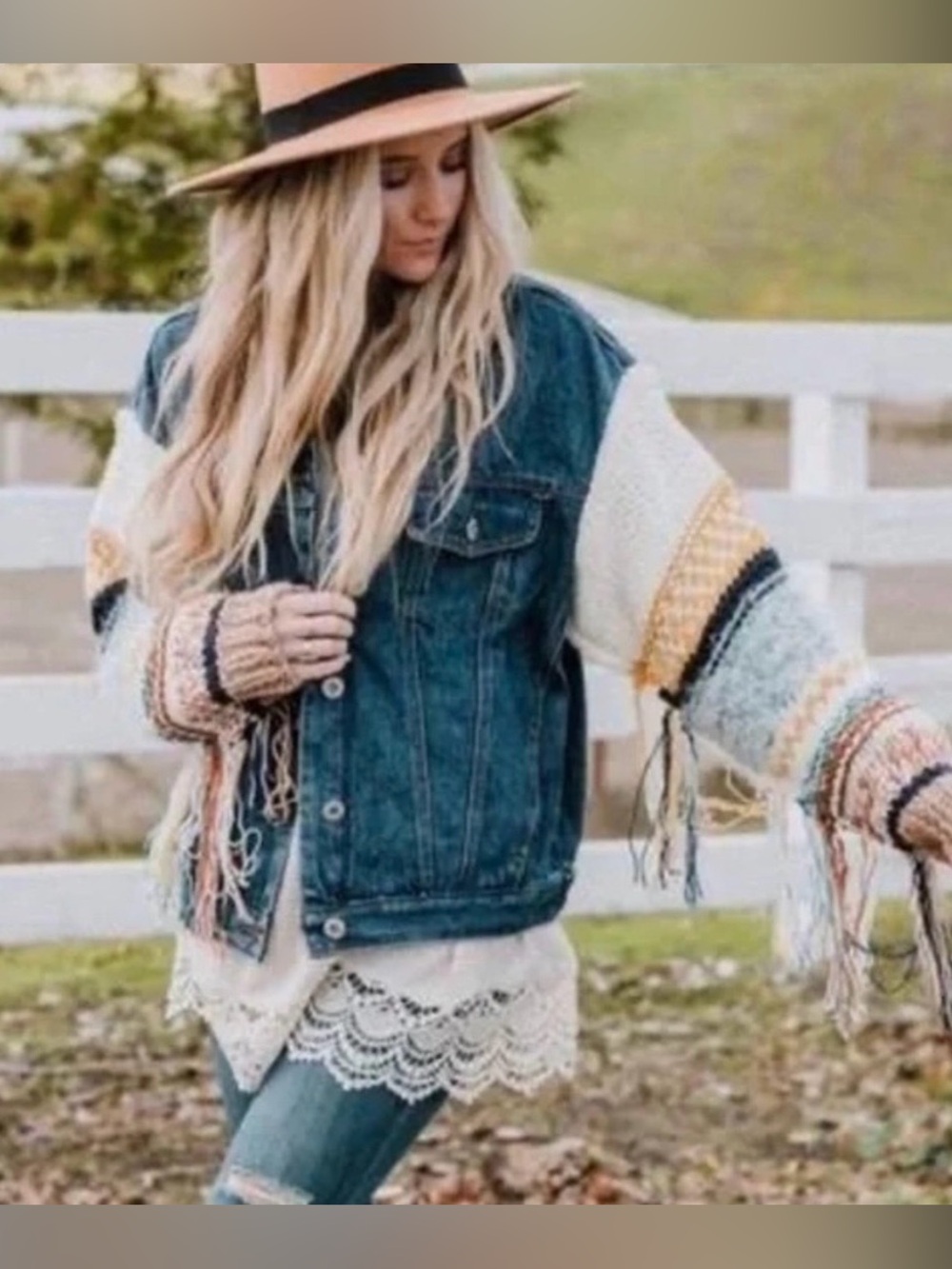 Pol boho Fringe Sleeve Colorblock Knit Sweater - Cream & Blue